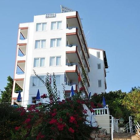 אלאניה Hotel Royal מראה חיצוני תמונה