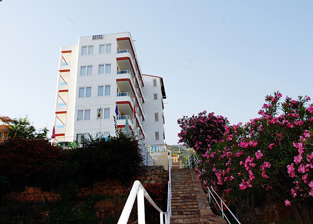אלאניה Hotel Royal מראה חיצוני תמונה