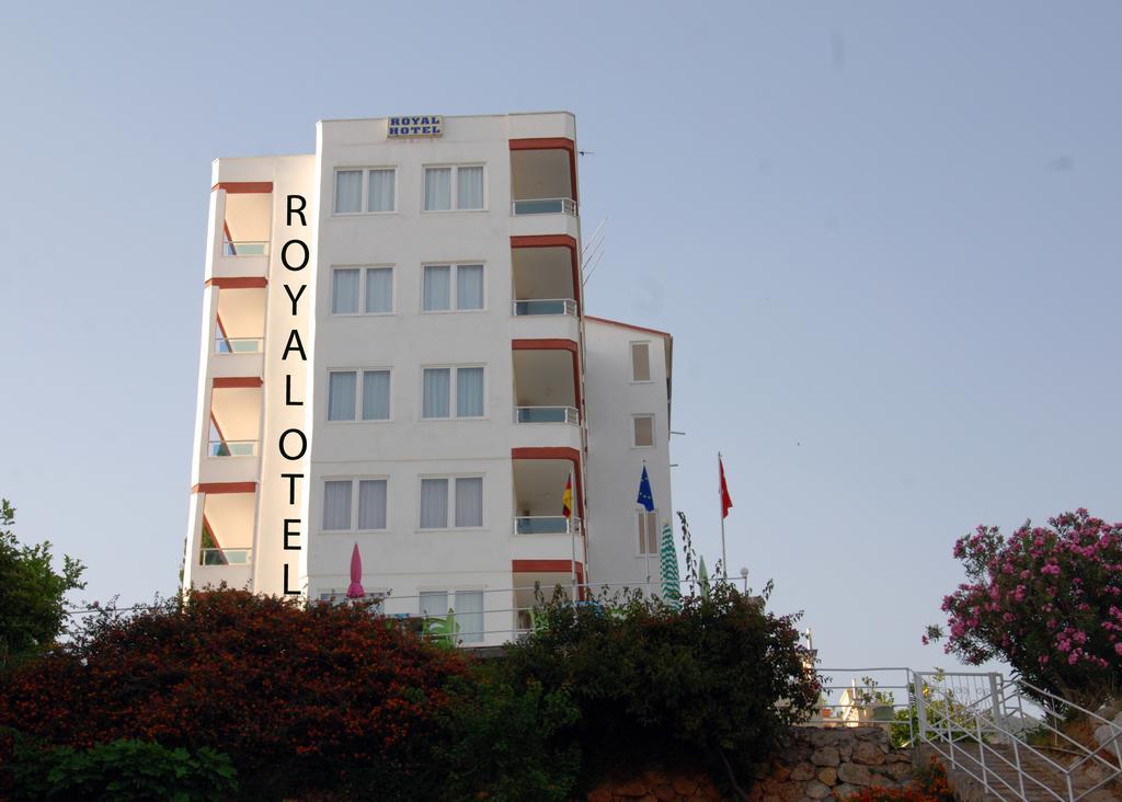 אלאניה Hotel Royal מראה חיצוני תמונה