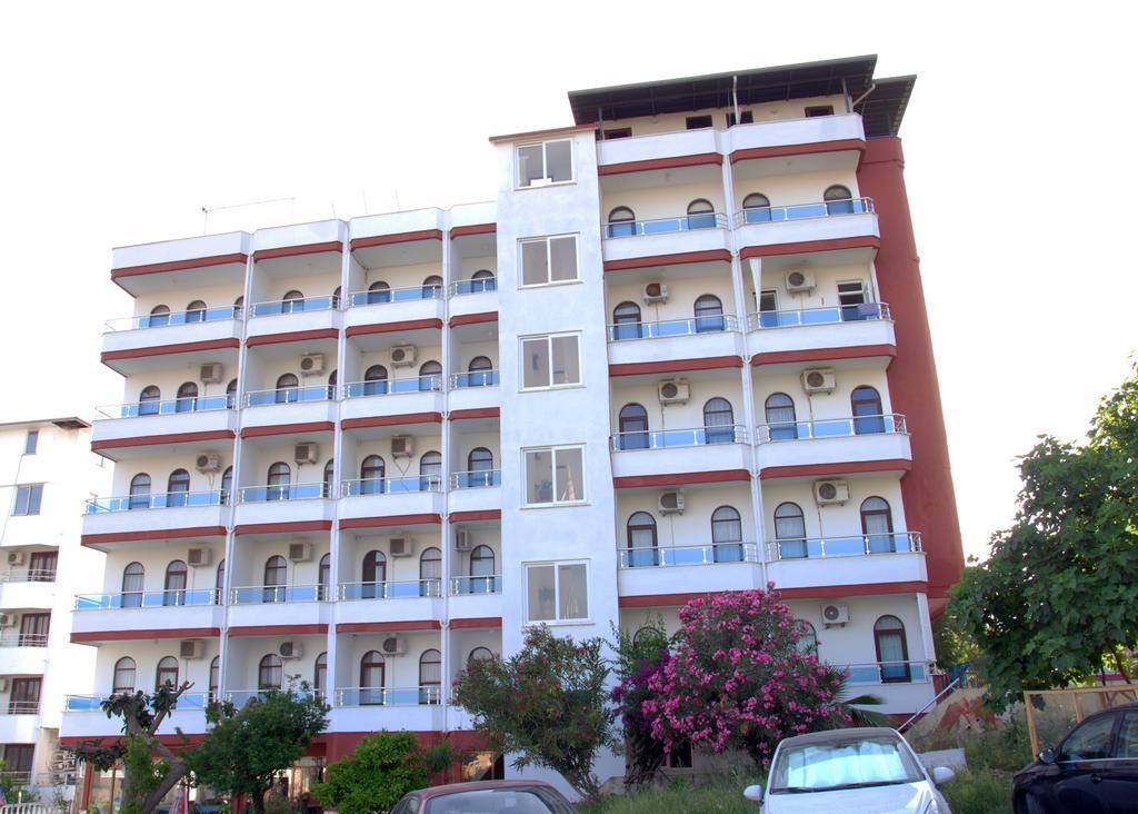 אלאניה Hotel Royal מראה חיצוני תמונה