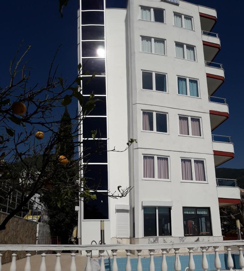 אלאניה Hotel Royal מראה חיצוני תמונה